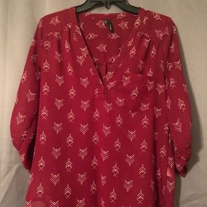 Red geometric 3/4 sleeve sheer top